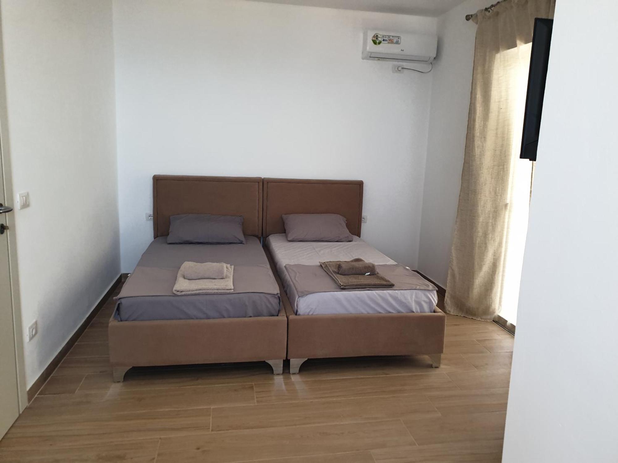 Rooms By George Dhërmi Buitenkant foto